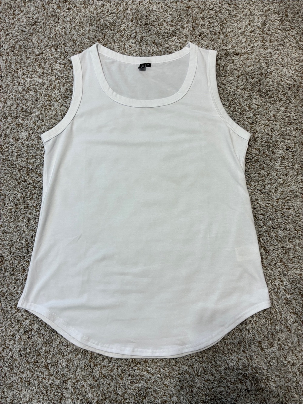 White Scoop Neck Tank Top Size M Stretch Curved Hem Layering Basic